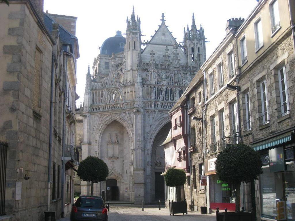 Apartmán Le Pont Neuf 61 Alençon Exteriér fotografie